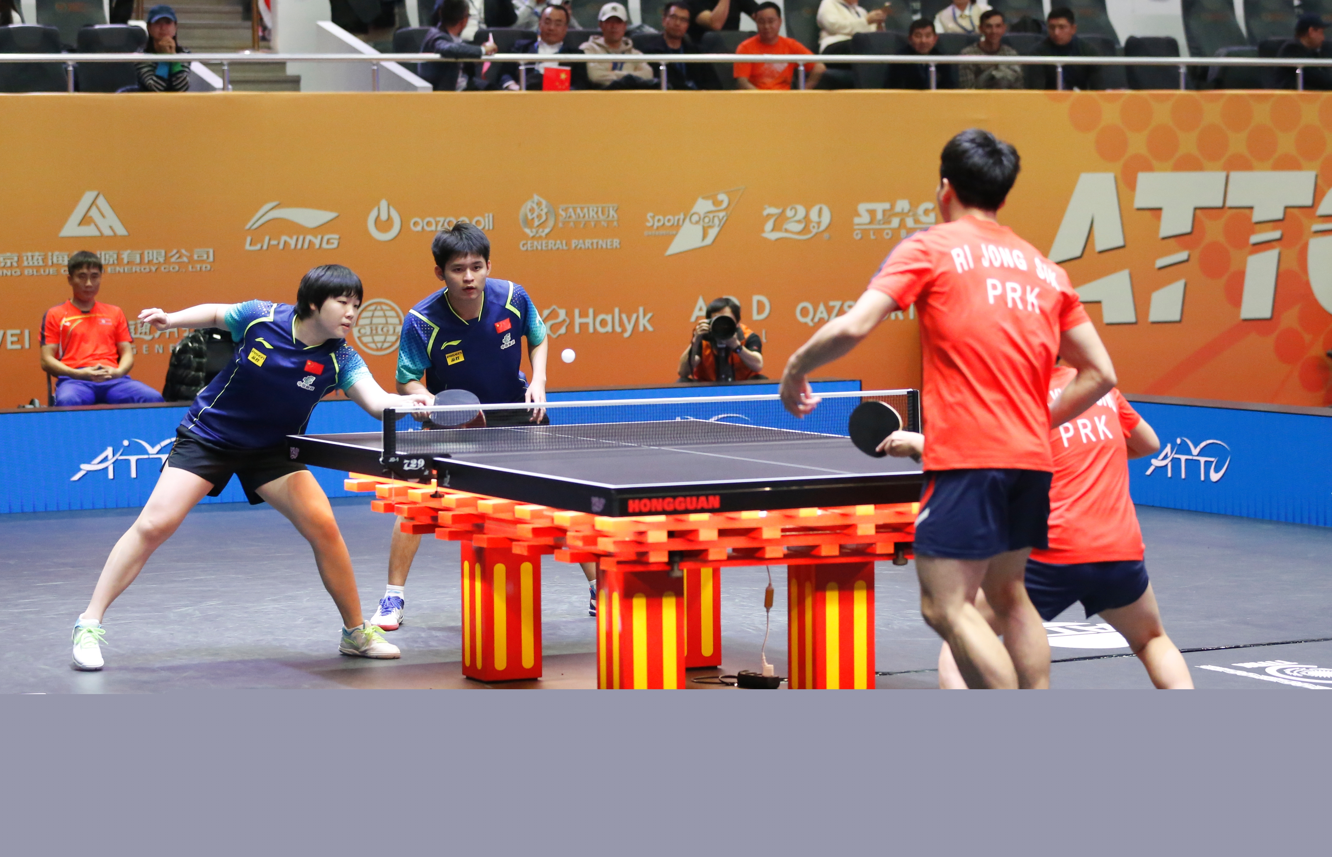 对冲是指在 对冲是指在